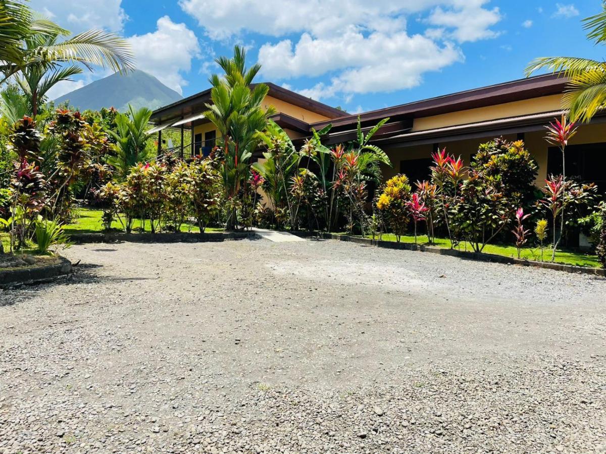 Aunty Arenal Lodge La Fortuna Eksteriør billede