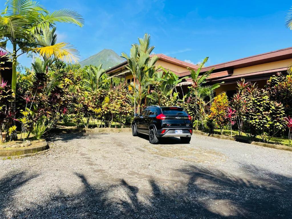 Aunty Arenal Lodge La Fortuna Eksteriør billede