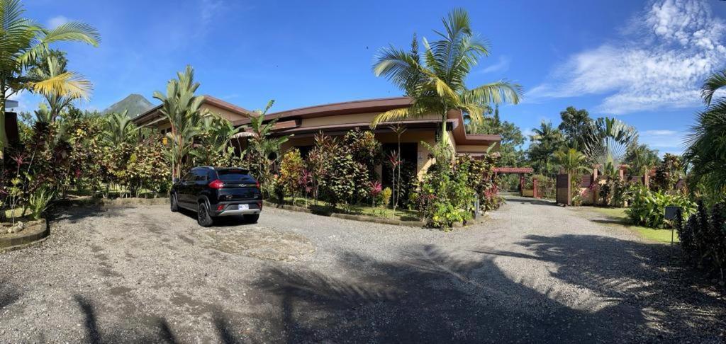 Aunty Arenal Lodge La Fortuna Eksteriør billede