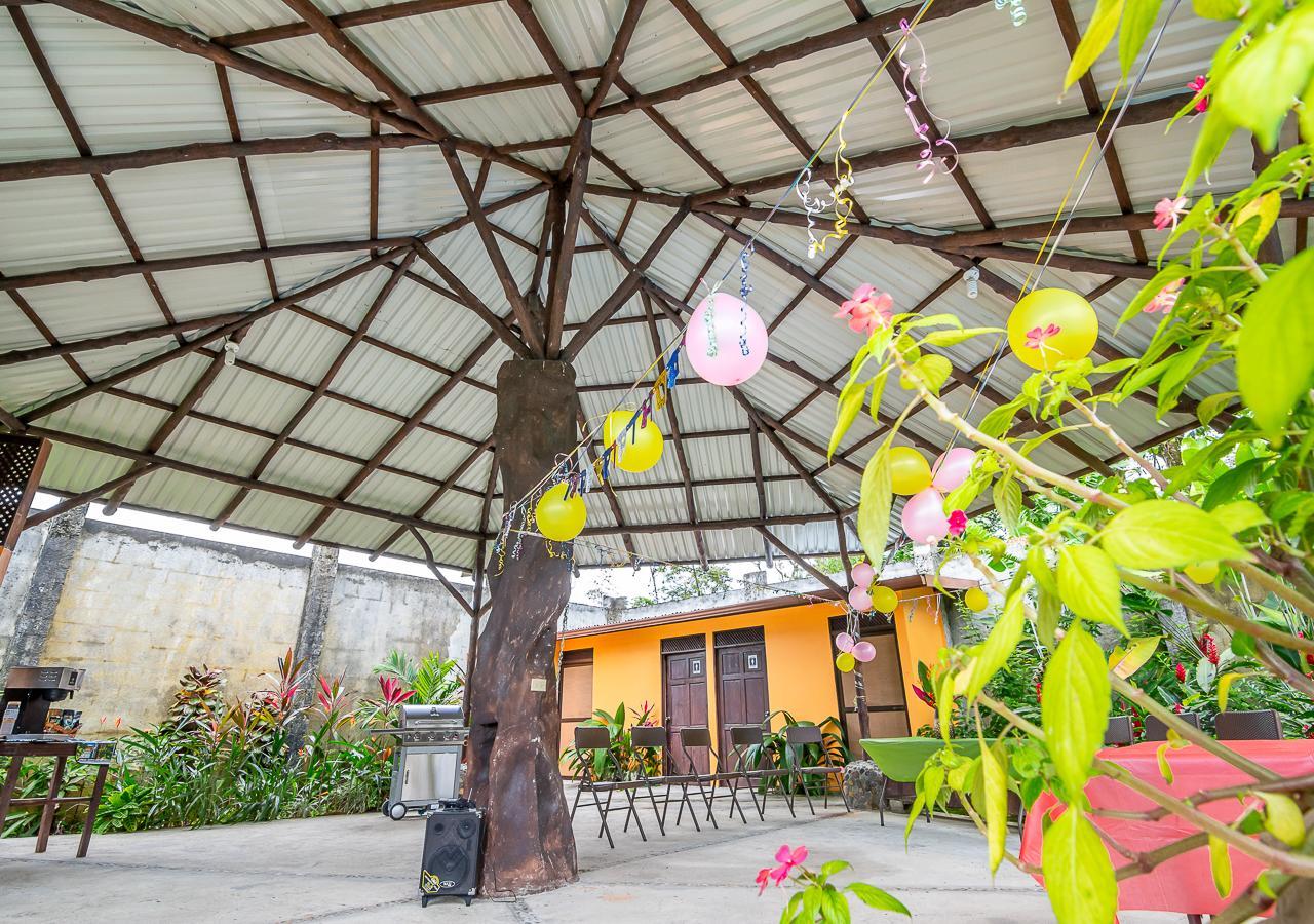 Aunty Arenal Lodge La Fortuna Eksteriør billede