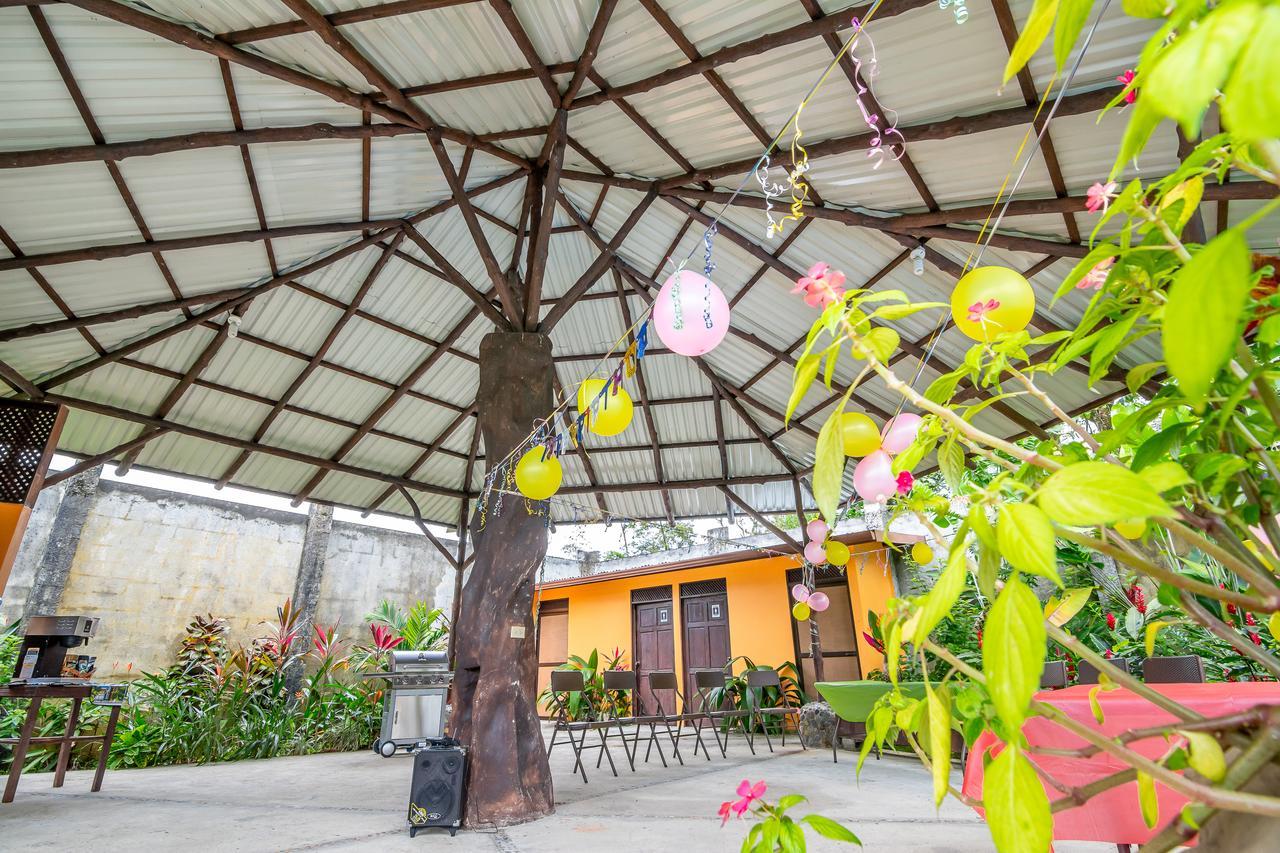 Aunty Arenal Lodge La Fortuna Eksteriør billede