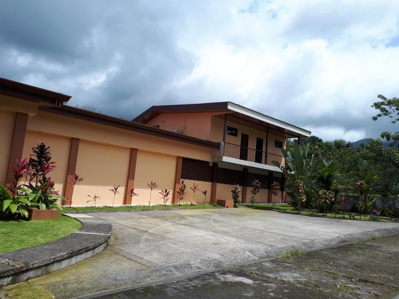 Aunty Arenal Lodge La Fortuna Eksteriør billede