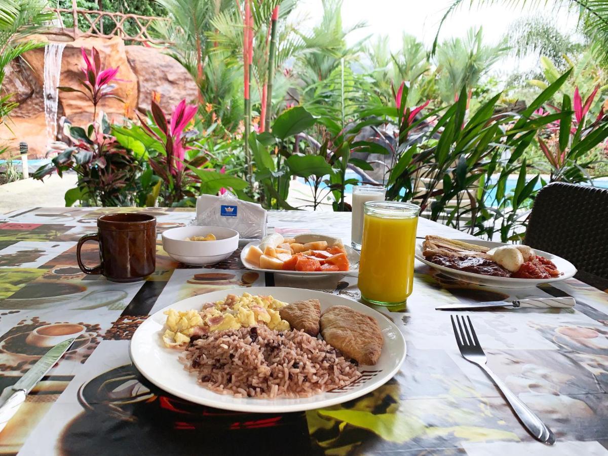 Aunty Arenal Lodge La Fortuna Eksteriør billede